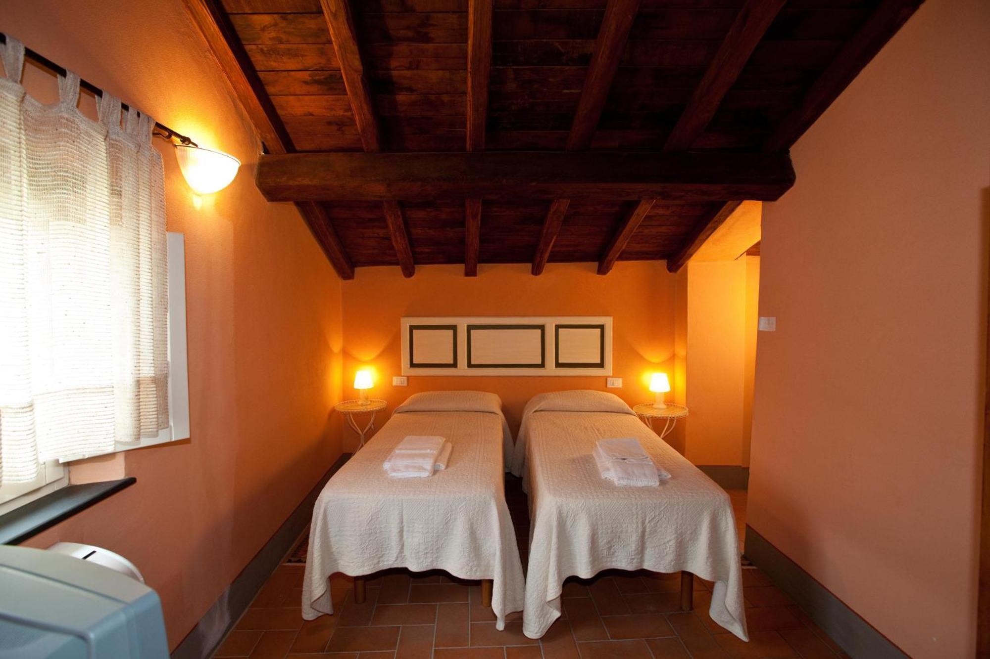 Il Nido Nella Bionda Guest House Brugnato Exterior photo