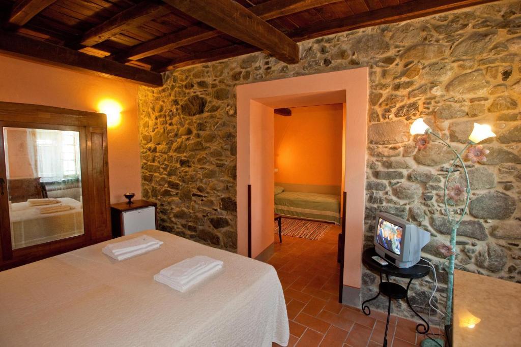 Il Nido Nella Bionda Guest House Brugnato Room photo